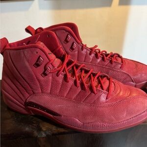 Jordan 12 Red Suede size 11M